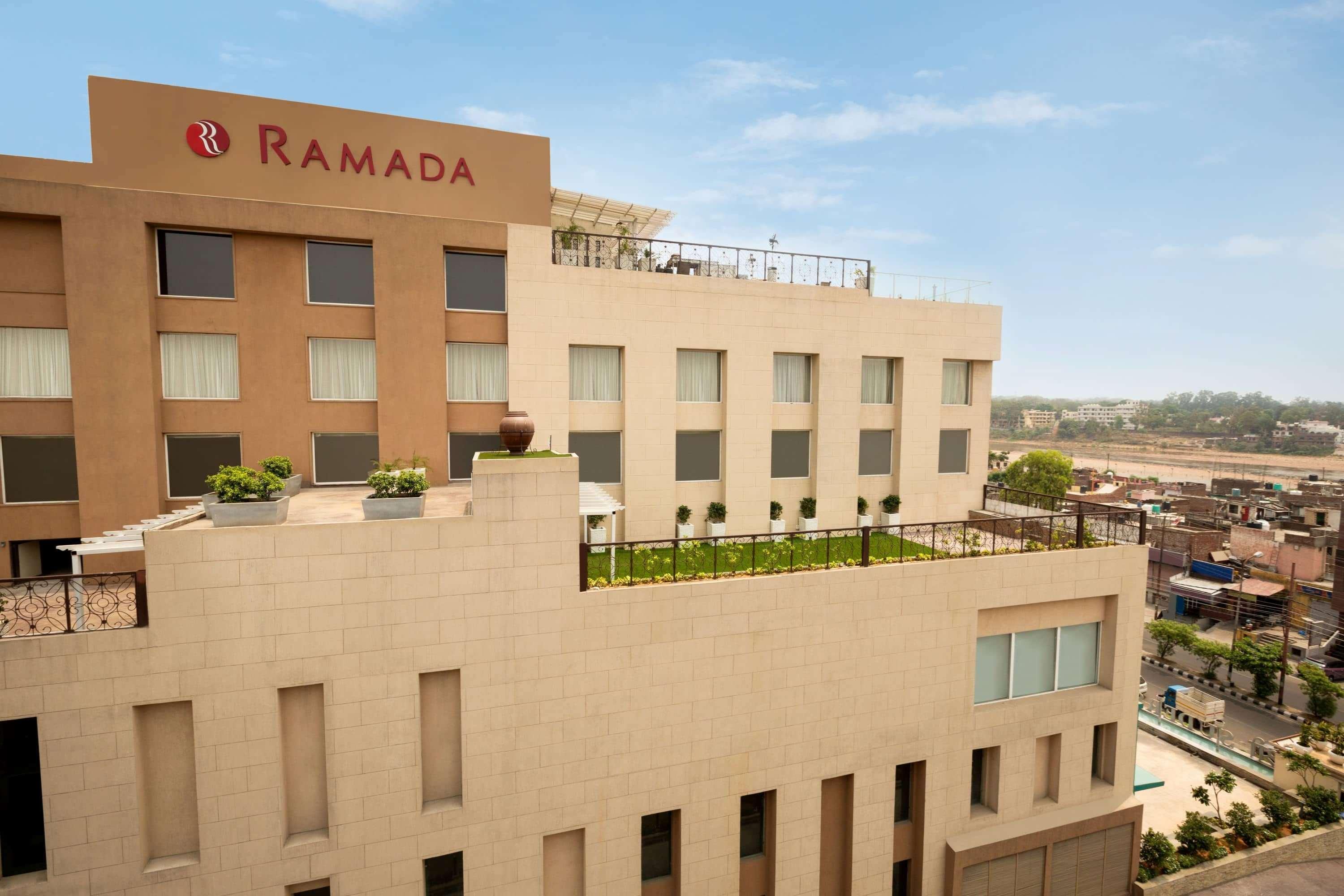 Vivanta Jammu City Centre Eksteriør billede