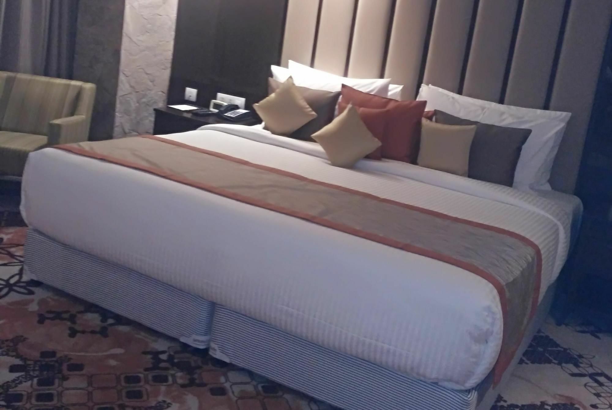 Vivanta Jammu City Centre Eksteriør billede